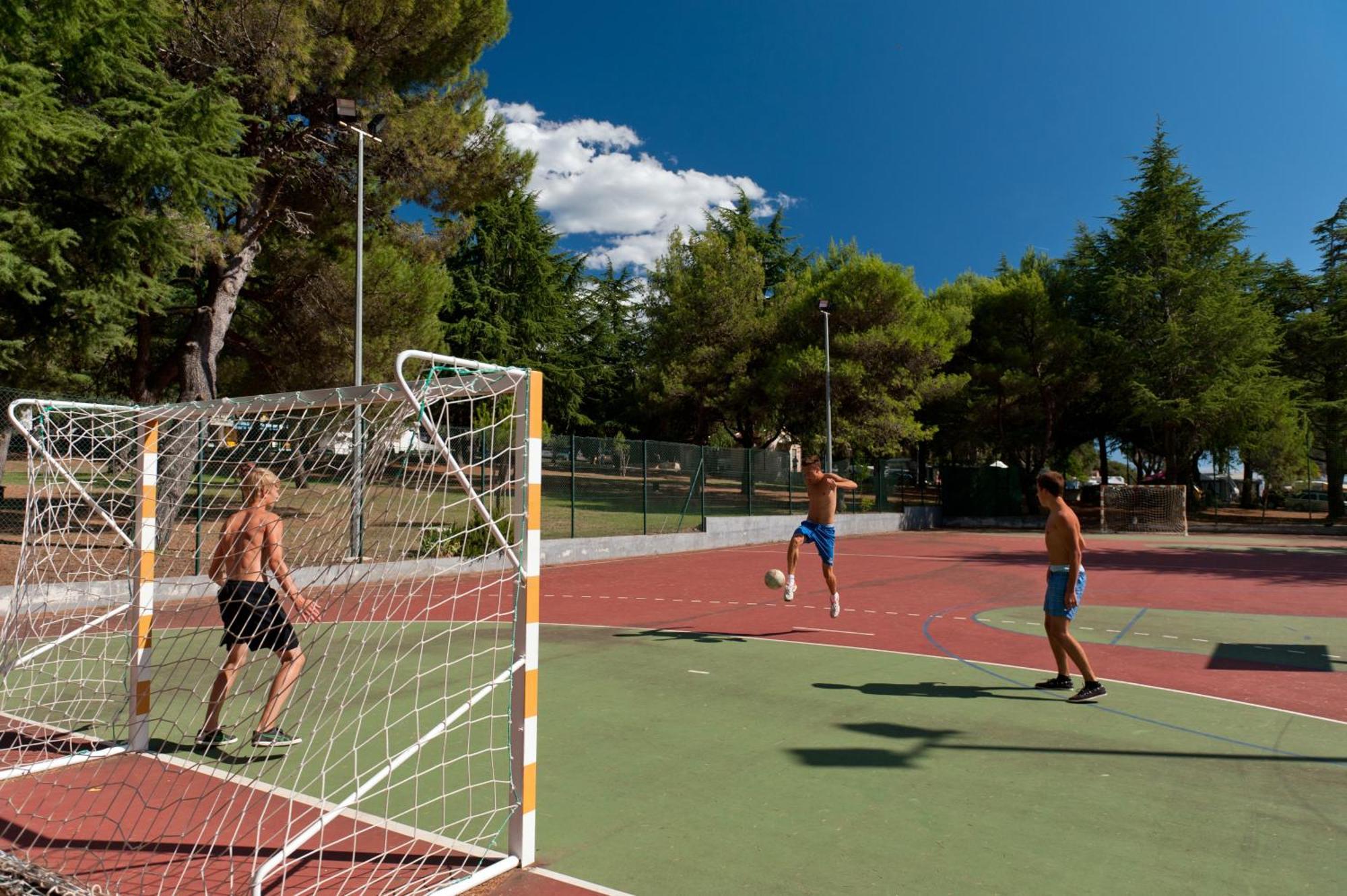 Maistra Camping Koversada Uncovered Naturist Pitches Vrsar Exterior foto